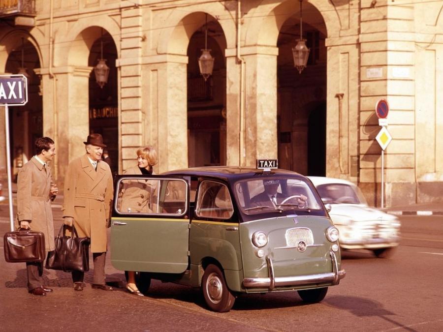  Fiat 600 Multipla Taxi 1956 года  (фото 2 из 11)